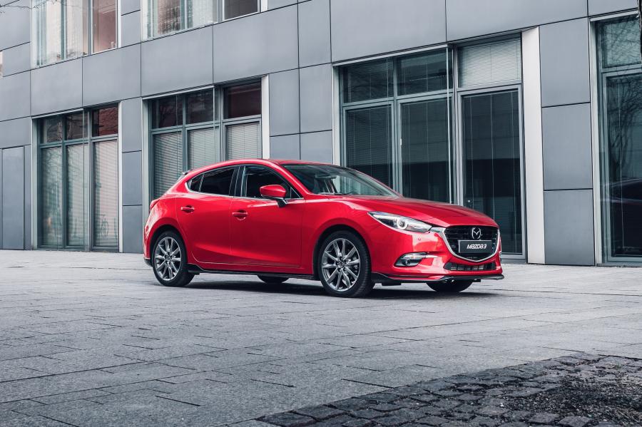  Mazda3 Hatchback Accessorized 2016 года  (WW) (фото 11 из 13)